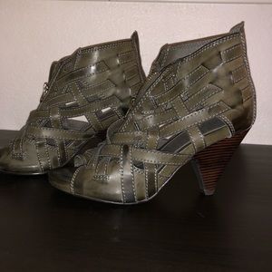 MIA Army Green Sandal Size 10